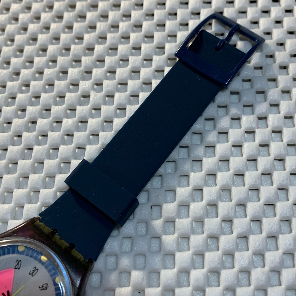 Swatch Watch - GV102 - SCOOB-A-DOO - Picture 3 of 9